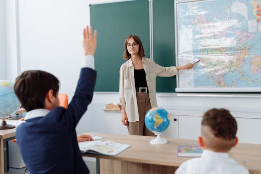 image of a student creating a mind map